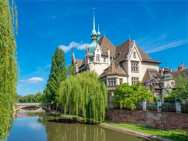 Ankara Hareketli A Jet İle Fransa İsviçre Almanya Rüyası Turu-3 Gece 4 Gün